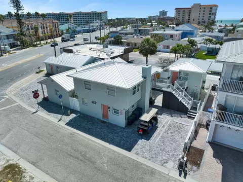 122 Coral Ave, Redington Shores, FL 33708