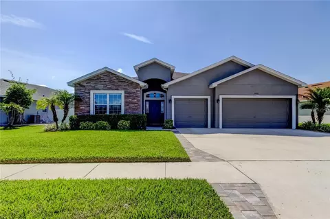 6648 Castle Green Pl, Zephyrhills, FL 33541