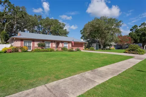 15316 Winding Creek Dr, Tampa, FL 33613