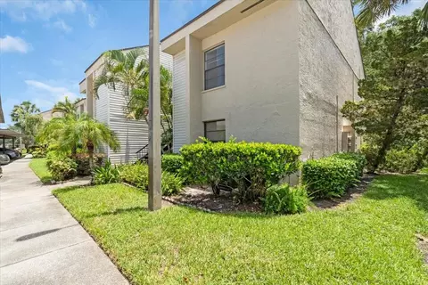 7811 Niagara Ave #2125, Tampa, FL 33617