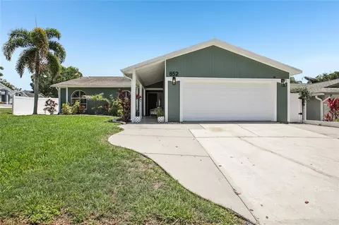 852 Crystal Dr, Palm Harbor, FL 34683