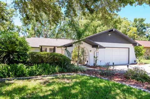 23924 Forest Pl, Land O Lakes, FL 34639