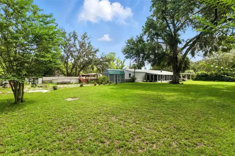 4537 Thornton Dr, Zephyrhills, FL 33542