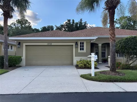 12749 Aston Creek Dr, Tampa, FL 33626