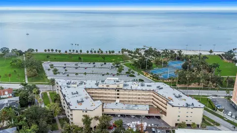 1200 N Shore Dr NE #205, Saint Petersburg, FL 33701