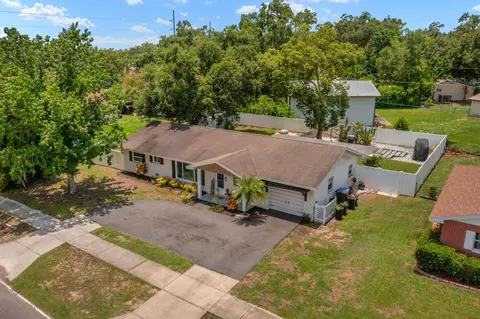 2307 S Kingsway Rd, Seffner, FL 33584