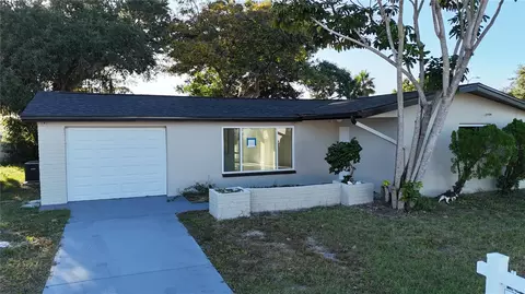 3307 Brookfield Dr, Holiday, FL 34691