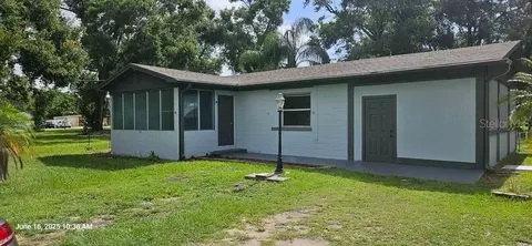 1908 S Kingsway Rd, Seffner, FL 33584