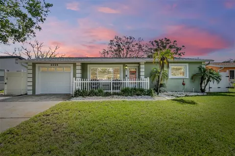 2025 Jefferson Ave, Dunedin, FL 34698