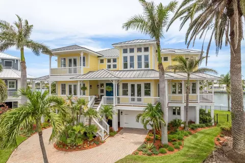 442 Midway Is, Clearwater Beach, FL 33767