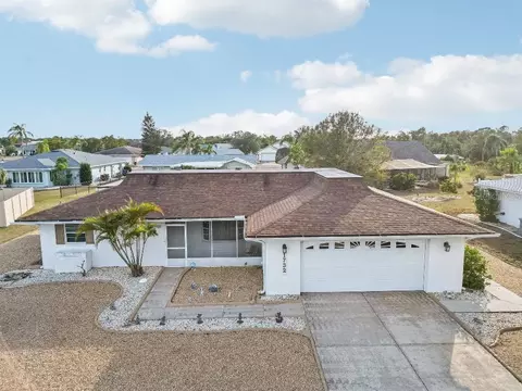 1732 Flamingo Ln, Sun City Center, FL 33573