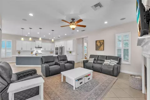 6207 Bleeker St, Riverview, FL 33578 photo 9