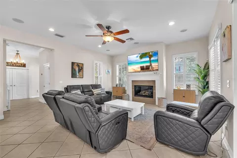 6207 Bleeker St, Riverview, FL 33578 photo 10