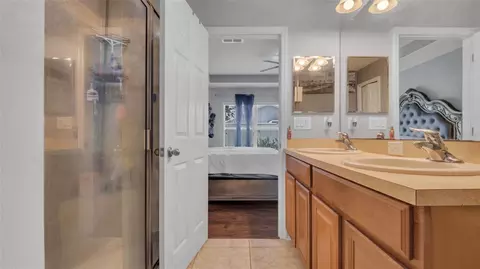 Entry Way - 7120 Forest Mere Dr, Riverview, FL 33578 photo 4 of 5