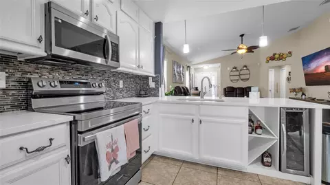 Kitchen - 7120 Forest Mere Dr, Riverview, FL 33578 photo 2 of 2