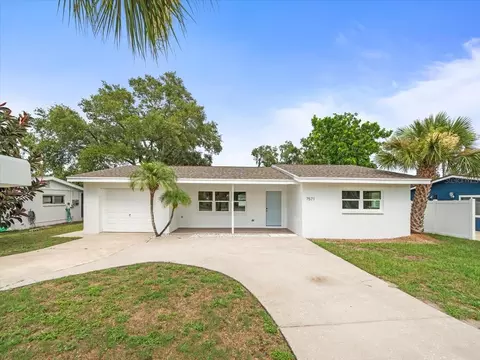 7571 Ridge Rd, Seminole, FL 33772
