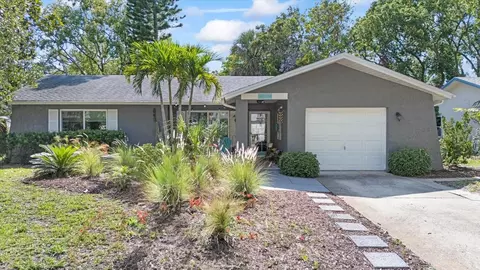 2850 Doone Cir, Palm Harbor, FL 34684