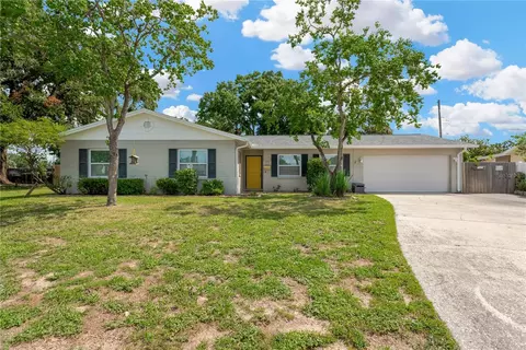 2325 W Knollwood Pl, Tampa, FL 33604