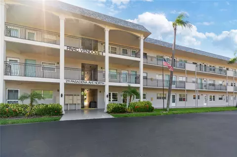 211 Pasadena Ave N #109, Saint Petersburg, FL 33710