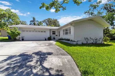 917 Pineview Ave, Clearwater, FL 33756