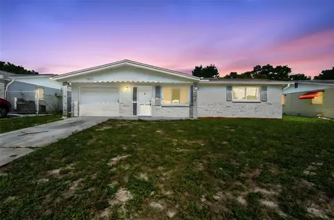 10831 Manchester Rd, Port Richey, FL 34668