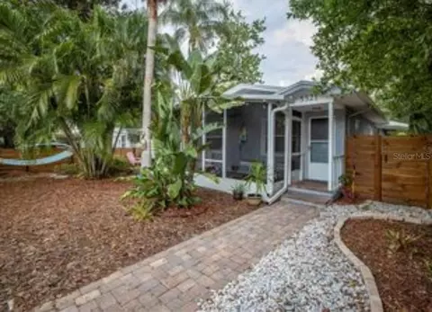 5521 Dartmouth Ave N, Saint Petersburg, FL 33710