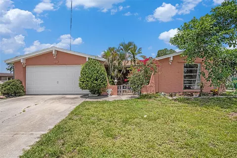 1741 Font Ln, Holiday, FL 34691