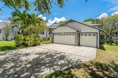 389 Grand Bay Dr, Palm Harbor, FL 34683