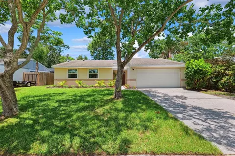 602 Timber Bay Cir W, Oldsmar, FL 34677