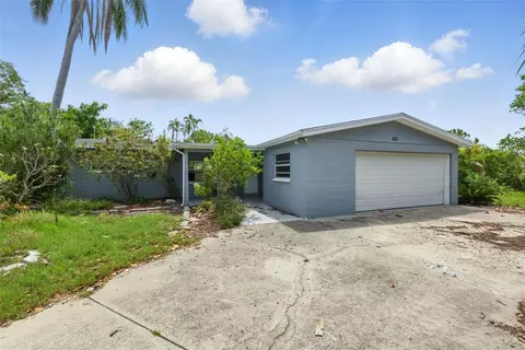 4101 Shore Acres Blvd NE, Saint Petersburg, FL 33703