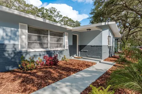 1949 Kings Hwy, Clearwater, FL 33755