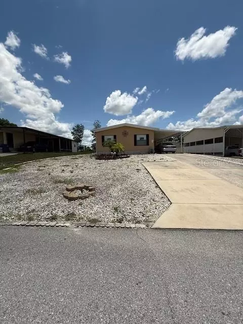 8466 Dickens Ave, Brooksville, FL 34613