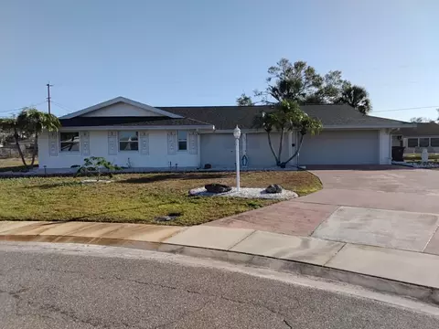 702 Cypress Pl, Sun City Center, FL 33573