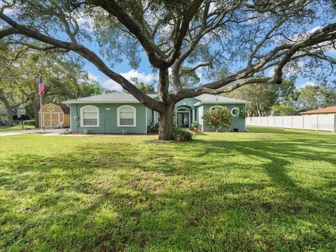15187 Woodcrest Rd, Brooksville, FL 34604