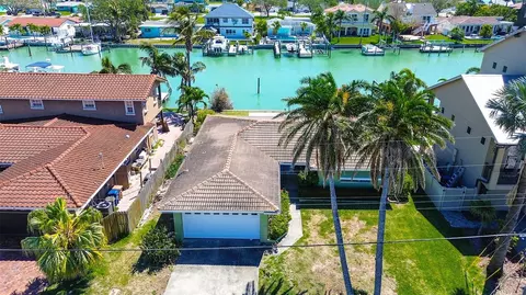 501 Crystal Dr, Madeira Beach, FL 33708