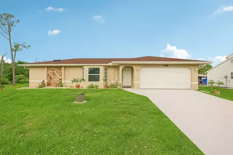 1339 Algiers St, Punta Gorda, FL 33980