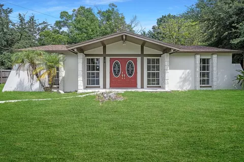 8610 Fish Lake Rd, Tampa, FL 33619
