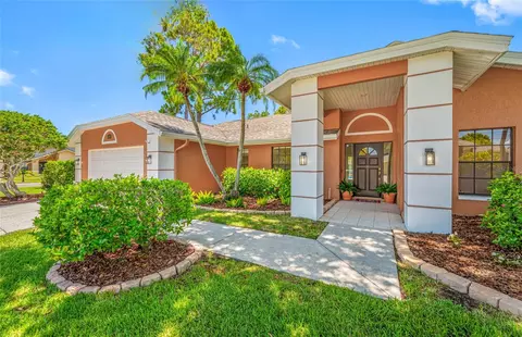 1111 Chatham Ct, Safety Harbor, FL 34695