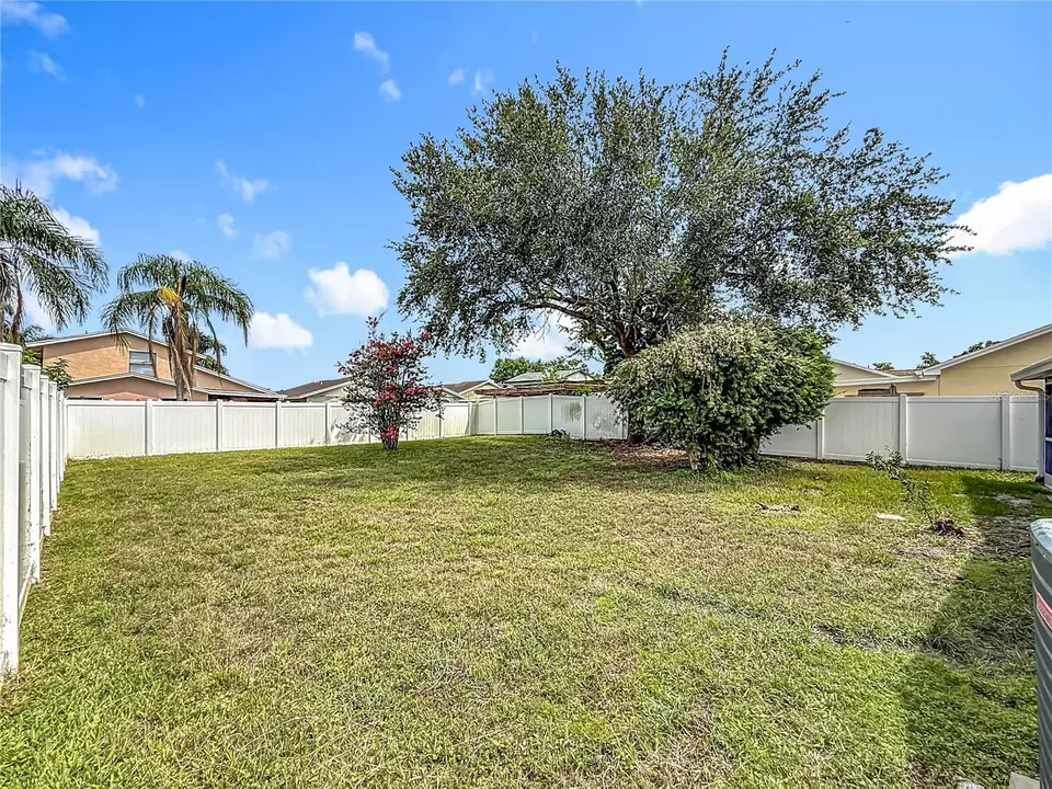 Exterior - 11227 Thicket Ct, Tampa, FL 33624 photo 21 of 21