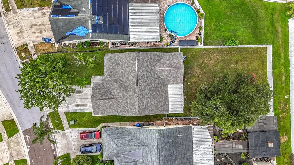 View/Area - 11227 Thicket Ct, Tampa, FL 33624 photo 5 of 11