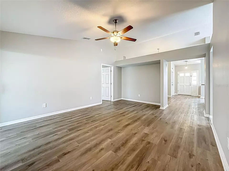 Living - 11227 Thicket Ct, Tampa, FL 33624 photo 9 of 12