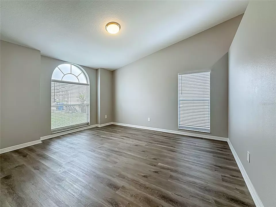 Living - 11227 Thicket Ct, Tampa, FL 33624 photo 1 of 12