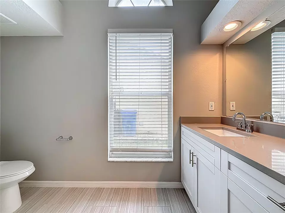 Bath - 11227 Thicket Ct, Tampa, FL 33624 photo 7 of 8