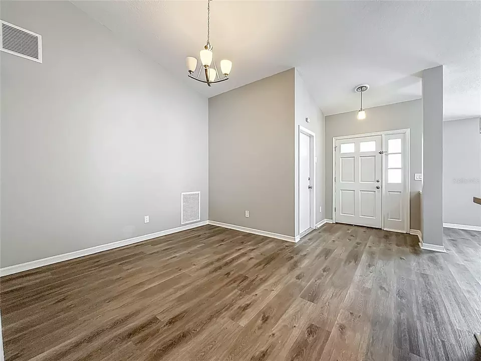 Living - 11227 Thicket Ct, Tampa, FL 33624 photo 5 of 12