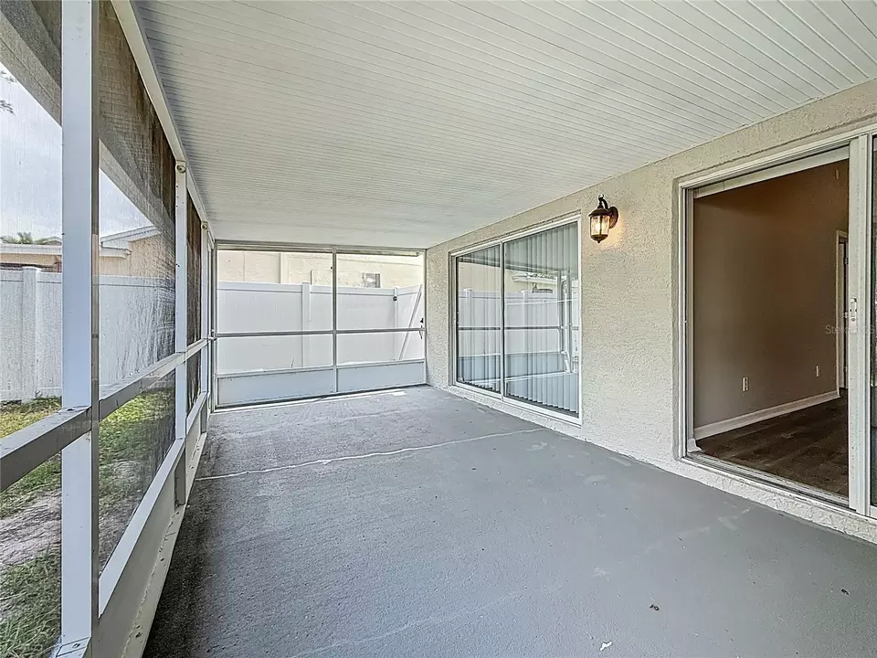 Exterior - 11227 Thicket Ct, Tampa, FL 33624 photo 11 of 21