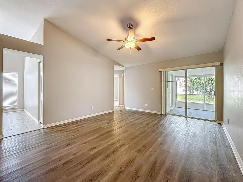 Living - 11227 Thicket Ct, Tampa, FL 33624 photo 11 of 12