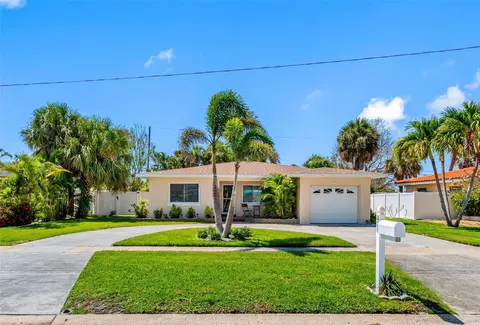 429 87th Ave, Saint Pete Beach, FL 33706