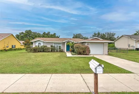 13311 Omega Ct, Dade City, FL 33525