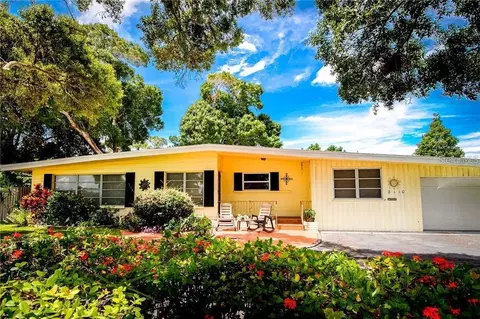 2110 Fairway Ave S, Saint Petersburg, FL 33712