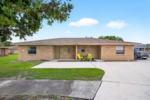402 Big Cedar Way, Brandon, FL 33510
